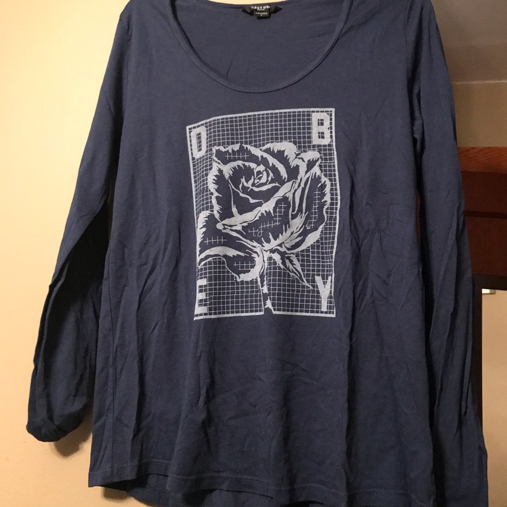 Obey t-shirt